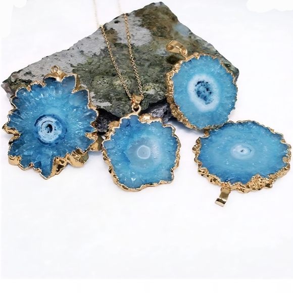 Fashion Jewelry Jewelry - Blue Agate Pendant In Gold Tone Setting Boho